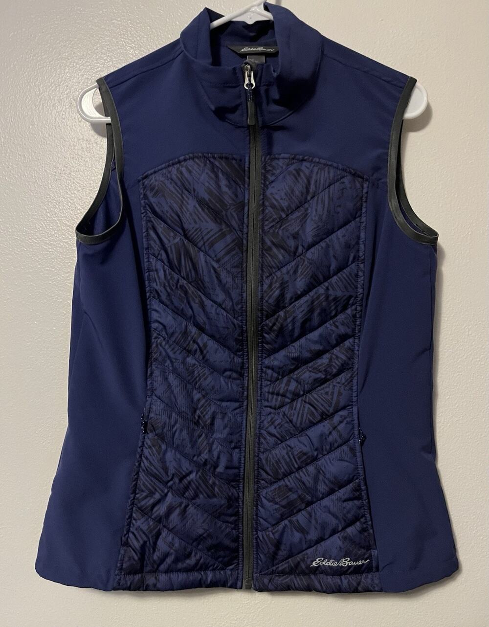 Eddie Bauer Vest Women’s Size Medium Purple Quilted Center Hiking Gorpcore